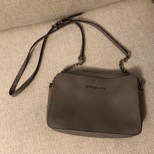 Michael Kors Jet Set crossbody